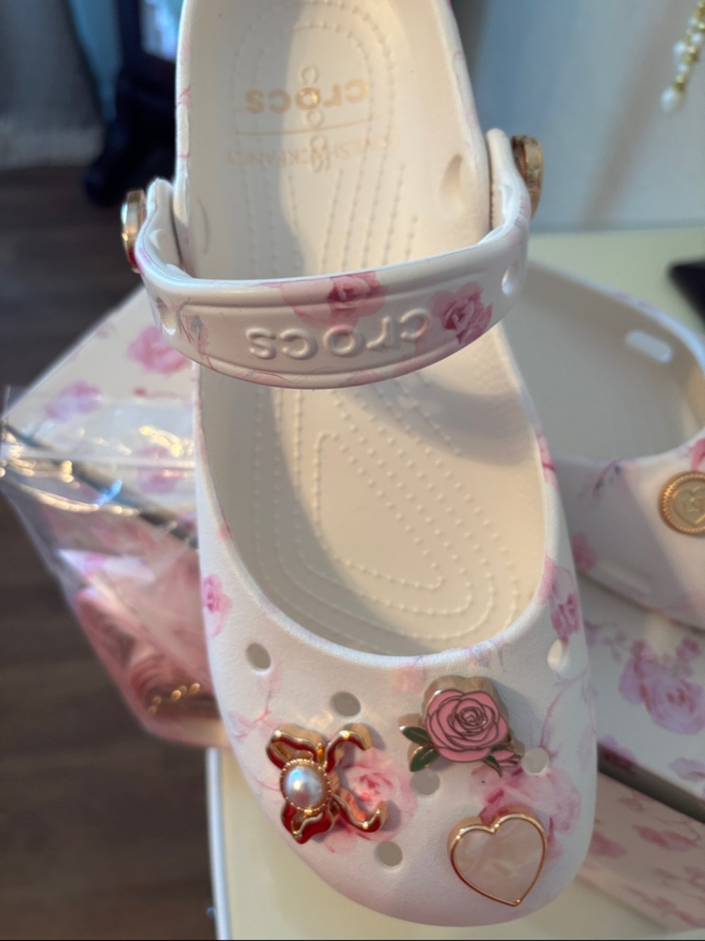 CROCS Floral-Print Shoe Box with Gold Logo Love Shack Fancy Ballet - Picture 4 of 14